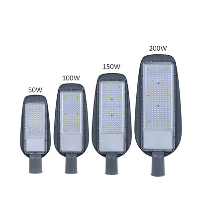Lampadaires LED extérieurs RX02-B IP65 avec puces LED Lumileds et option cellule photoélectrique intelligente à télécommande offrant un éclairage routier